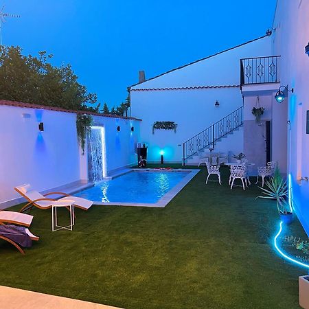 Hotel Boutique Iulia 5 Estrellas Medina de las Torres Exteriör bild