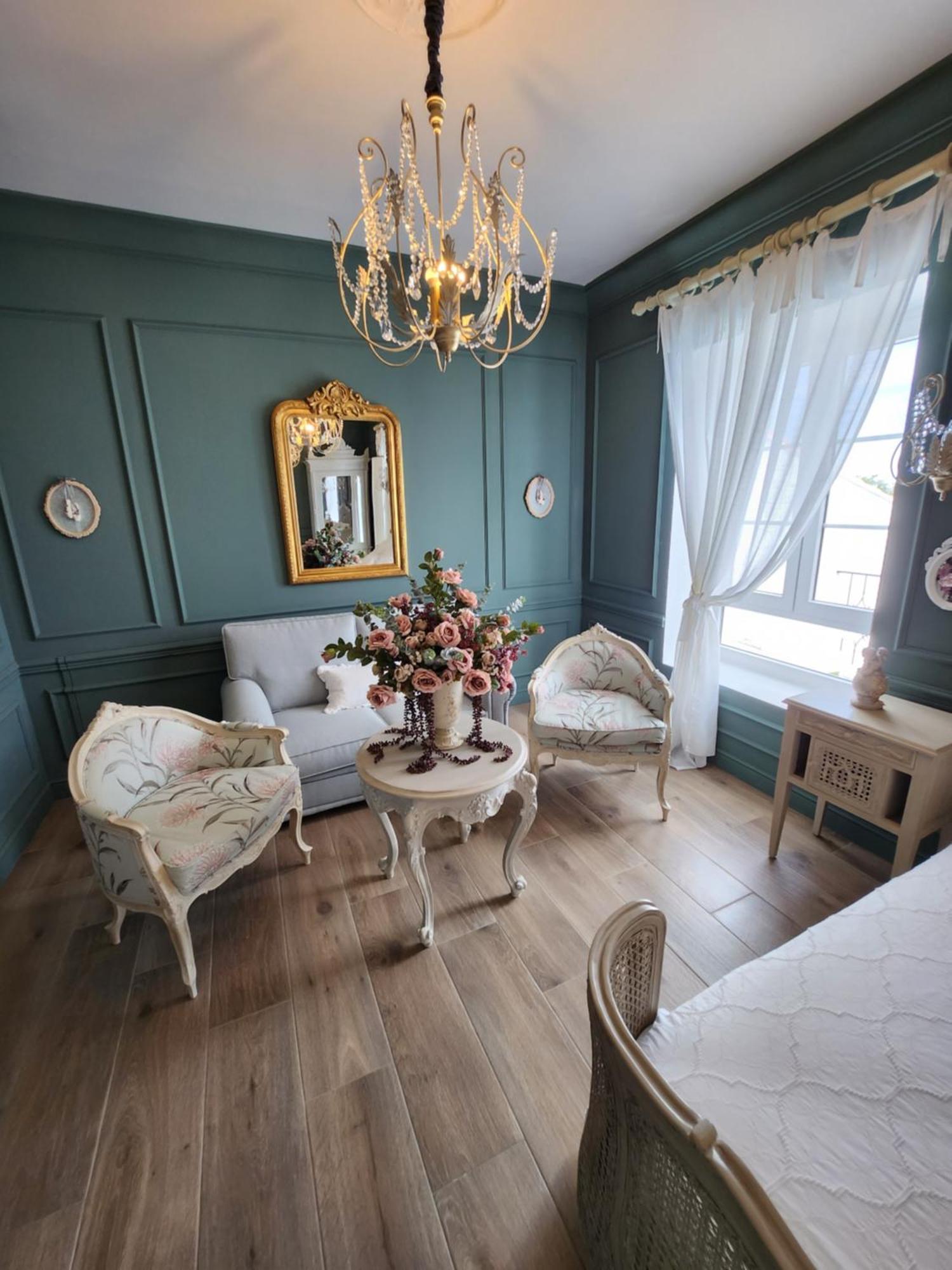 Hotel Boutique Iulia 5 Estrellas Medina de las Torres Exteriör bild